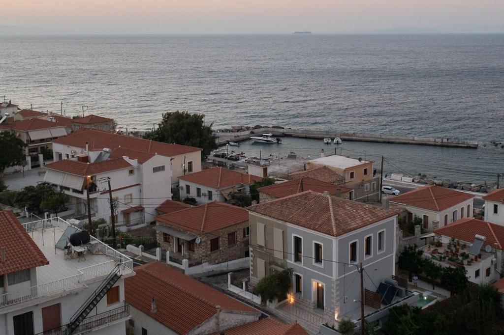 Villa Samos - Renovated Stone With Private Pool- 2 Min From The Sea! *