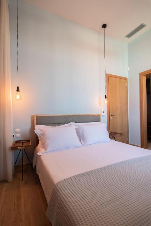 Vila Samos - Renovated Stone With Private Pool- 2 Min From The Sea! Ágios Konstantínos