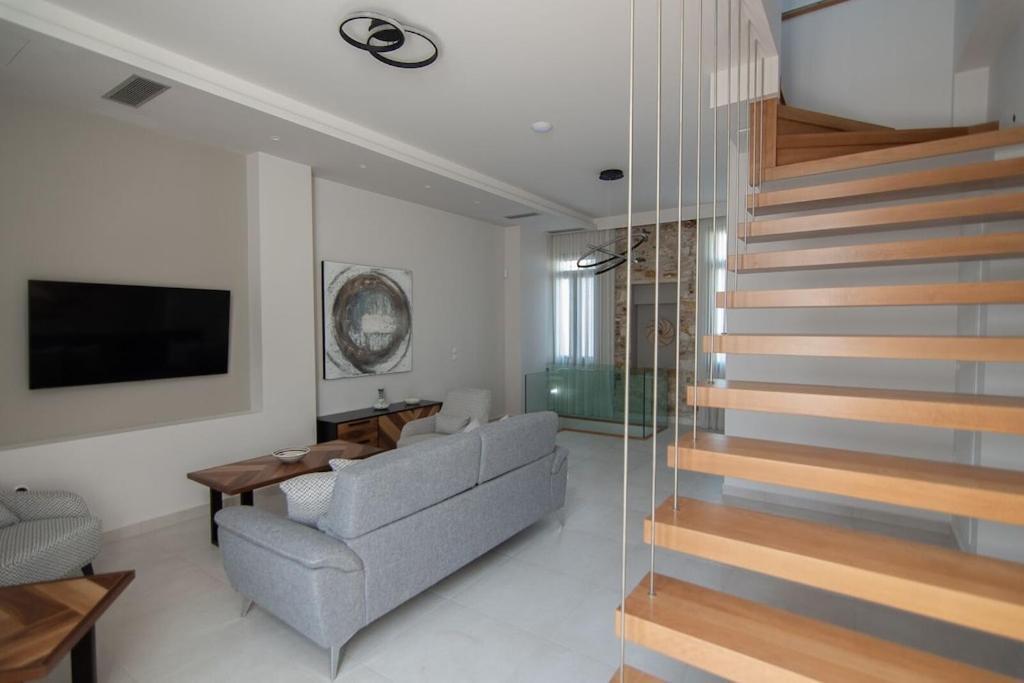 Villa Samos - Renovated Stone With Private Pool- 2 Min From The Sea! Agios Konstantinos (Samos)
